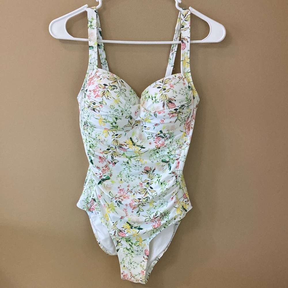 NipTuck One-Piece Swimsuit Size 6